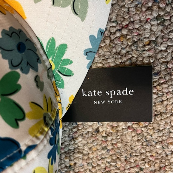🎉 HP 🎉 🆕 Kate Spade French Cream Floral Cap - Picture 5 of 10
